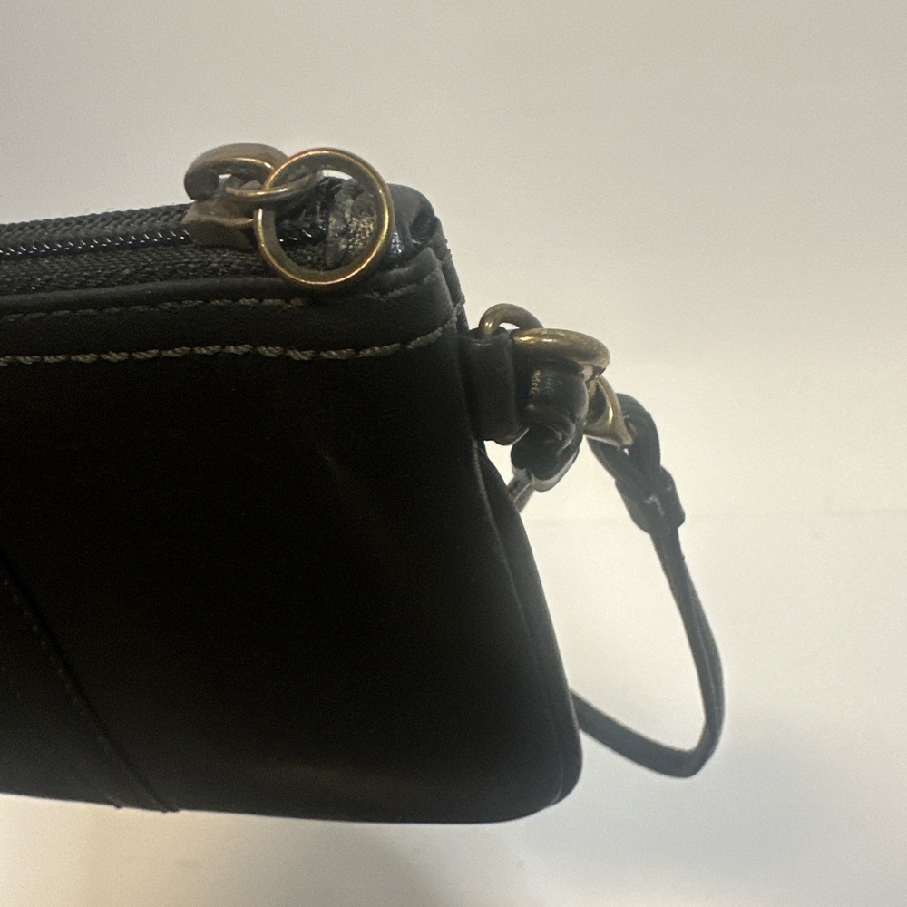 Coach Leather  Wristlet Purse Clutch Wallet Black Coach Signature Logo 6x4x1 - Picture 6 of 6